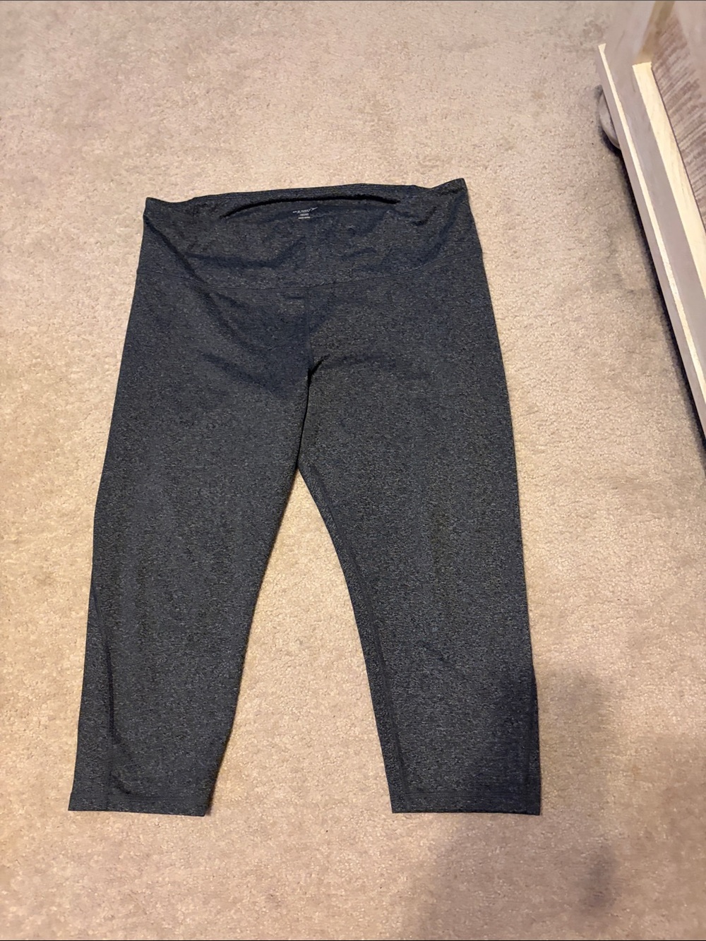 Old Navy Dark Gray Capri Leggings